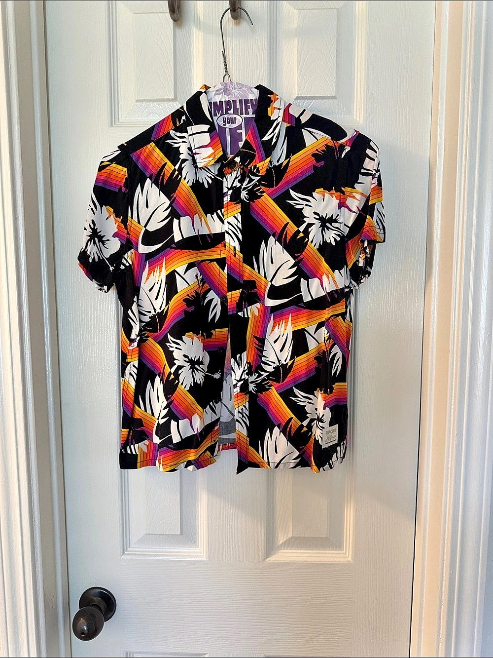 Rip Curl Boys Size 8/XS Abstract Button Down